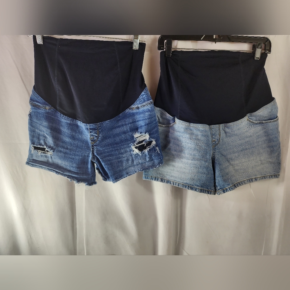 Isabel Maternity short shorts size 4 dark and light blue denim